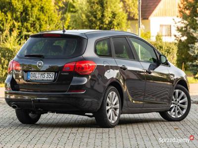 Opel Astra 2012r.