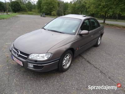 Opel Omega CD 2,0i 16v 1reka 123tys km ksiazka Xenon