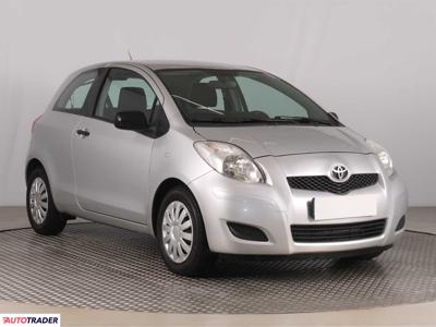 Toyota Yaris 1.3 99 KM 2010r. (Piaseczno)