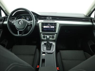 Volkswagen Passat 2017 1.8 TSI 120672km 132kW