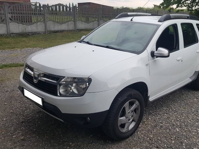 Dacia Duster 1.6 16V benzyna 105 km + LPG +HAK