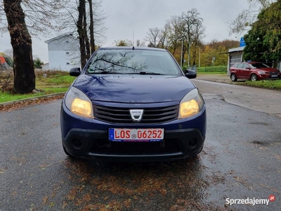 Dacia Sanders silnik 12.16.v benzyna .wspomaganie.klima tyl