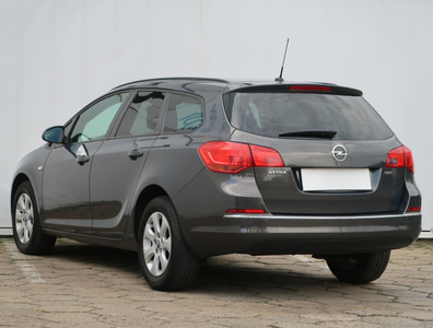 Opel Astra 2014 1.7 CDTI 177395km Kombi