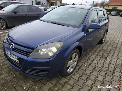 Opel Astra H 2004 rok, 1600 cm LPG, hak, klimatyzacja