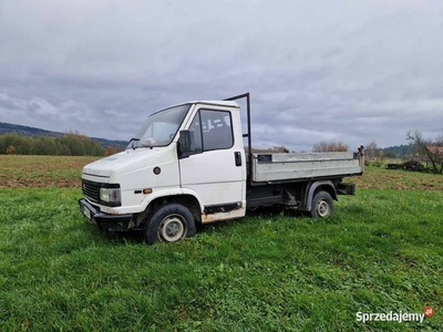 Peugeot j5