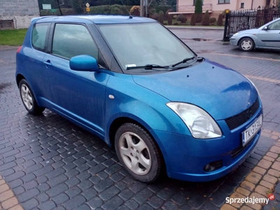 Suzuki Swift samochód osobowy