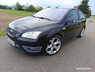 Ford Focus ST 2.5 turbo 225 km