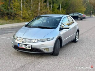 Honda Civic VIII (UFO)