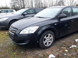 Kia Ceed 1.4 Benzyna 109 KM / Klima / Alu / Zadbany / z Niemiec