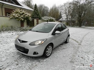 Mazda 2 5drzwi 1,5-103KM max wyposażenie BEZ RDZY