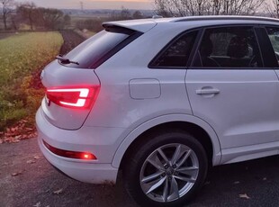 Q3 2.0TFSI (200PS) S-line