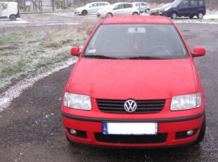 sprzedam volkswagen polo - wspomaganie kierownicy - klimatyzacja