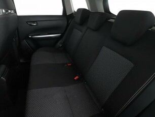 Suzuki Vitara klima auto, grzane fotele, kamera cofania