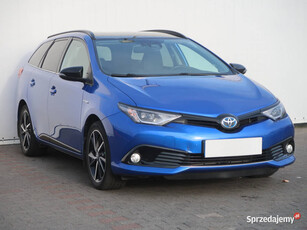 Toyota Auris Hybrid