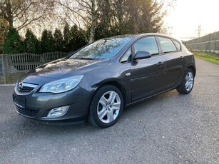 Używany Opel Astra 2010