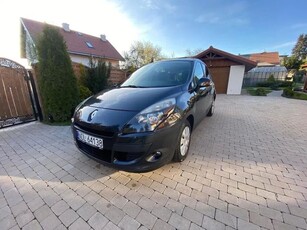 Używany Renault Scenic 2011