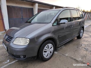 VOLKSWAGEN TOURAN 2.0 TDI 136KM. 7 osobowy. 6 biegów.Tempomat. Climatronic.