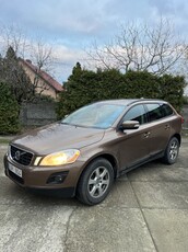 Volvo XC60 I 2.4 diesel, manualna skrzynia biegów,