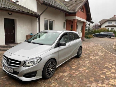 Mercedes Klasa B W246 Sports Tourer Facelifting 2.0 220 184KM 2017