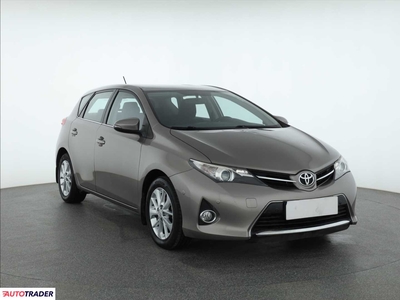 Toyota Auris 1.6 130 KM 2013r. (Piaseczno)