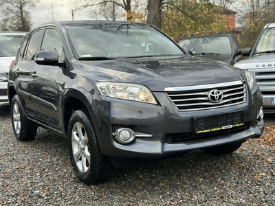 Toyota RAV-4 2.0 i benzyna executive 4x4 lift