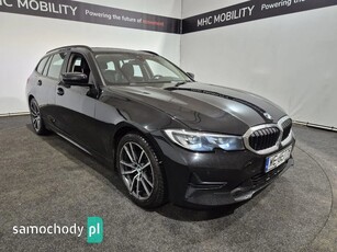 BMW 3 Seria 320i Advantage