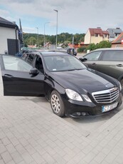 Mercedes e 212