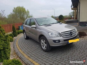 Mercedes ML W 164 z 2005 r.