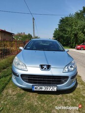 Niebieski Peugeot 407, w bardzo dobrym stanie.