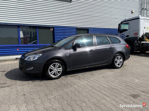 Opel Astra 2011r.