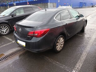 Opel Astra 2014 1.4 T LPG 132391km Sedan