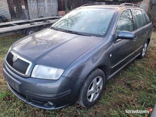 Skoda Fabia 1.4 mpi 125.000 klimatyzacja