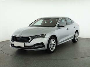 Skoda Octavia 2023 1.5 TSI 6004km Hatchback