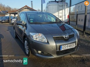 Toyota Auris Inne