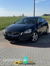 Volvo S60 II