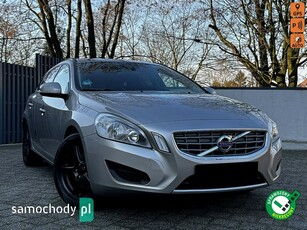 Volvo V60 I