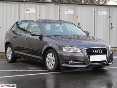 Audi A3 1.6 103 KM 2011r. (Piaseczno)