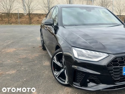 Audi A4 35 TFSI mHEV S Line S tronic