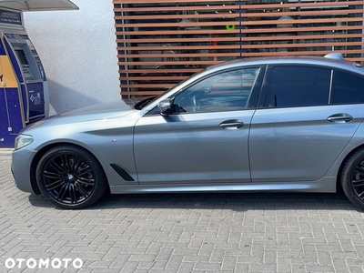 BMW Seria 5 520d M Sport sport