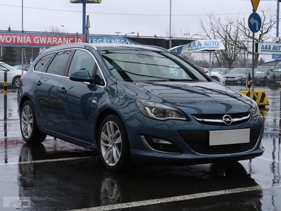 Opel Astra J , Skóra, Navi, Klimatronic, Tempomat, Parktronic,