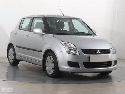 Suzuki Swift IV , Salon Polska, Serwis ASO, Klima, Parktronic