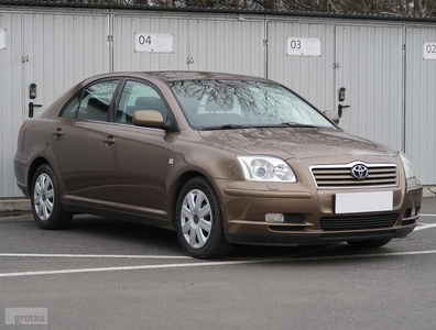 Toyota Avensis II , Klimatronic, Parktronic, Podgrzewane siedzienia