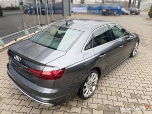 Audi A4 45 TFSI quattro S tronic S line