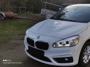 BMW 216d