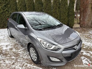 Hyundai I30 1.6 Benzyna