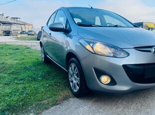 Mazda 2 II 1.3 16V Benzyna