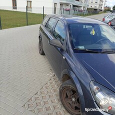 Opel Astra h 2011r