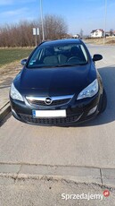 Opel Astra J 1.4 100 km Czarna Perła