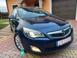 Opel Astra J