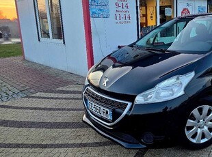 Peugeot 208 I